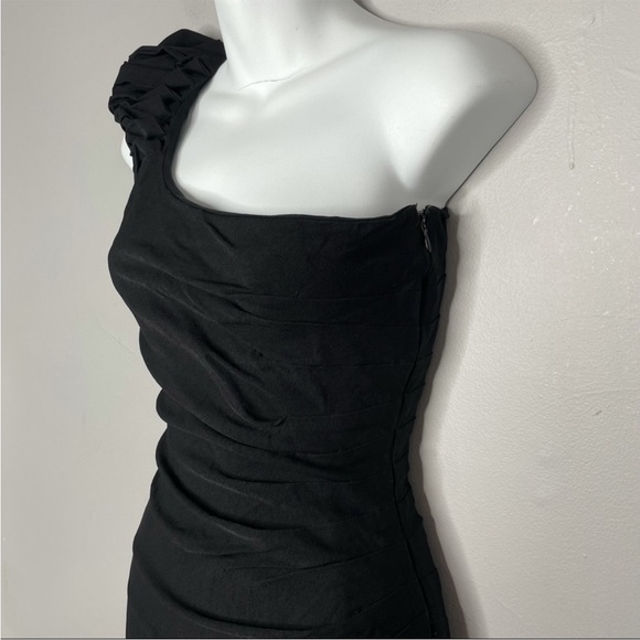 SPEECHLESS Black One Shoulder Bodycon Mini Dress - Picture 2 of 7